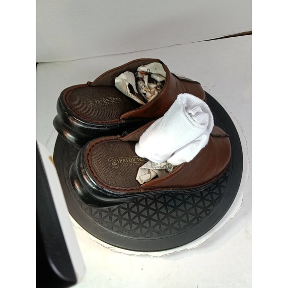 PREDICTIONS Brown Leather Slip On Casual Shoes Womens Size 6.5 - Picture 14 of 14